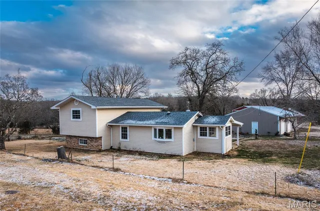 $560,000 | 4023 Juedeman Road, Cuba, MO 65453