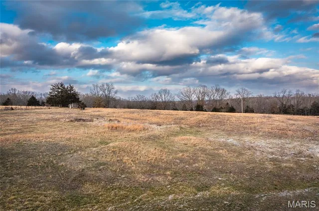$560,000 | 4023 Juedeman Road, Cuba, MO 65453