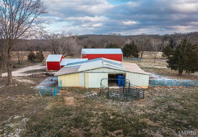 $560,000 | 4023 Juedeman Road, Cuba, MO 65453