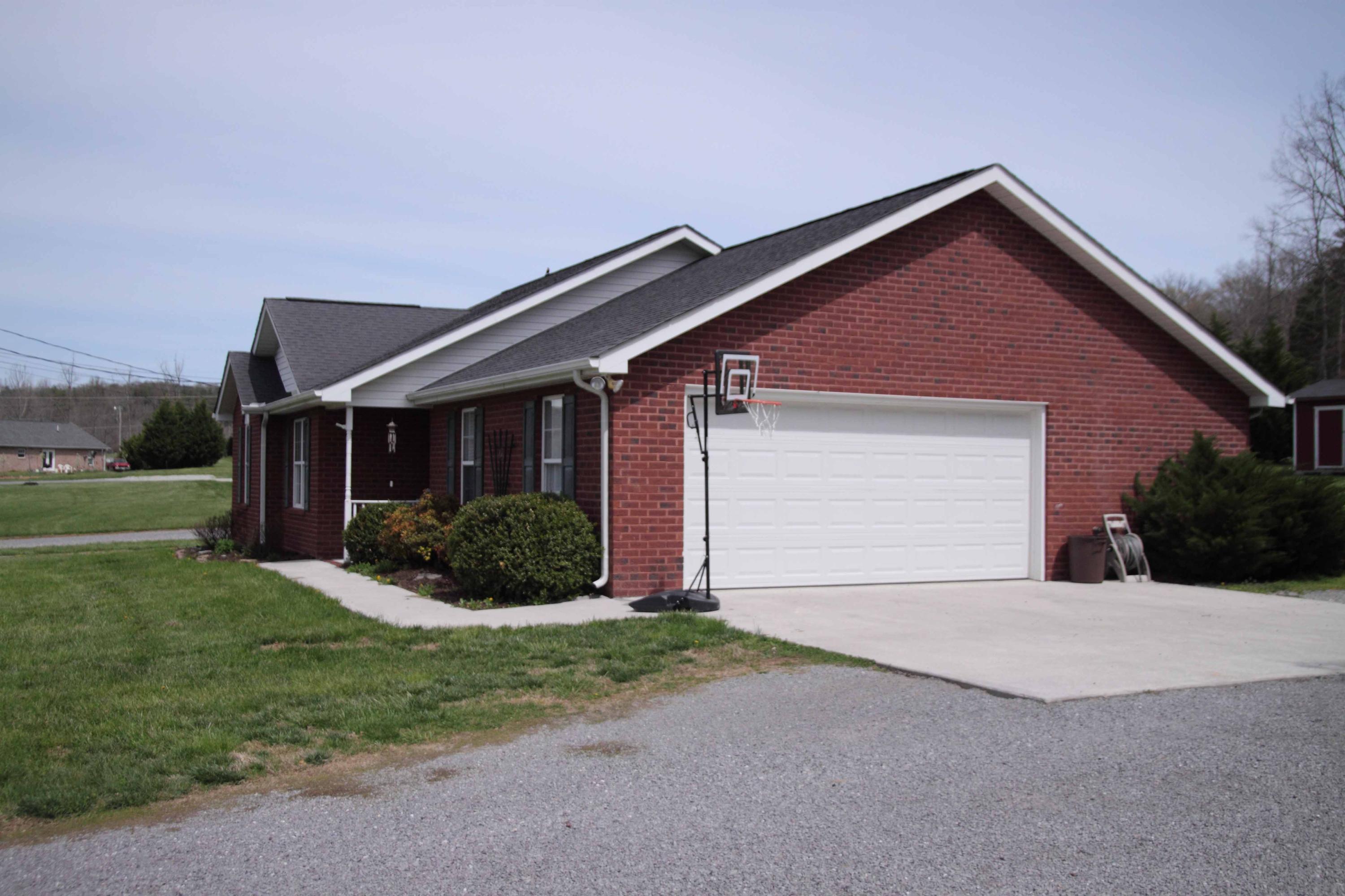 5937 Hickory Valley Road Andersonville, TN 37705 - Photo 4 of 19 House14
