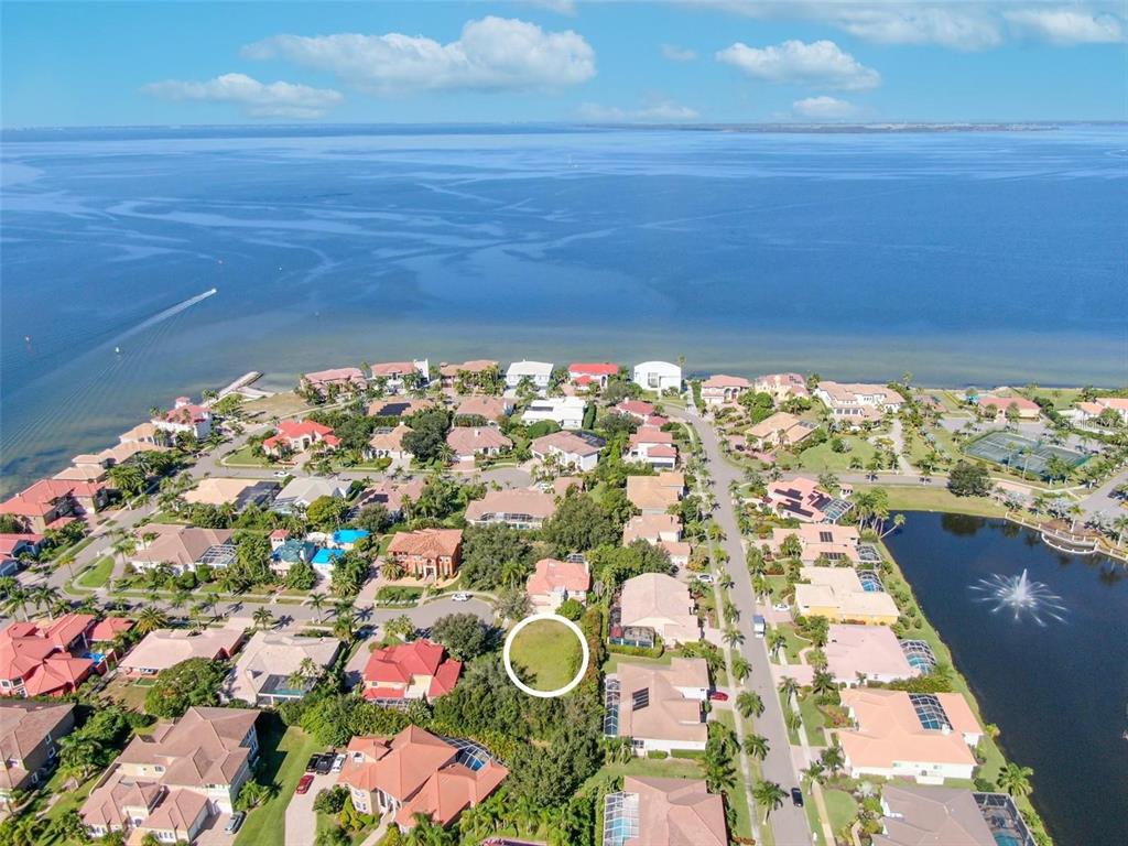 5913 La Rosa Lane Apollo Beach, FL 33572 - Photo 7 of 10 a view of sky from window