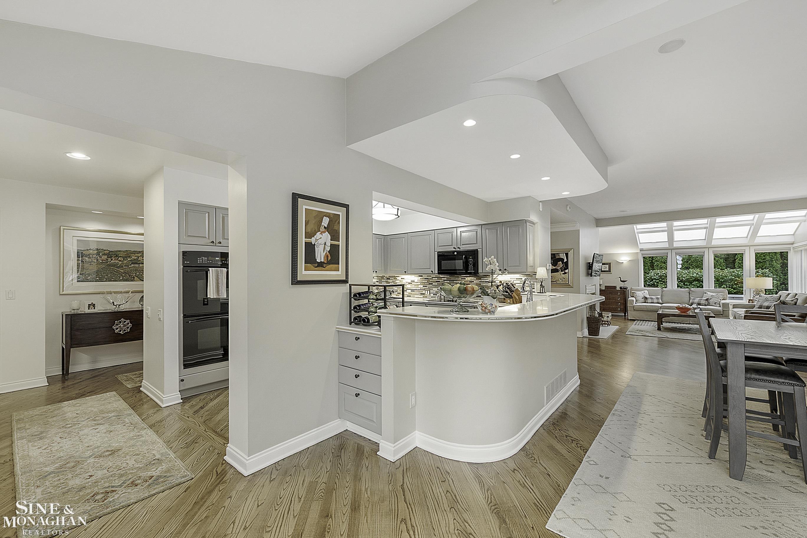 75 South Deeplands Road Grosse Pointe, MI 48236 - Photo 23 of 66 50099530-22.JPG