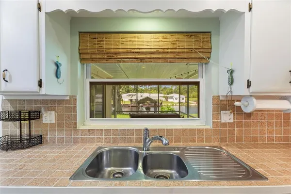 $299,000 | 6196 Lantana Drive, Indian Lake Estates, FL 33843