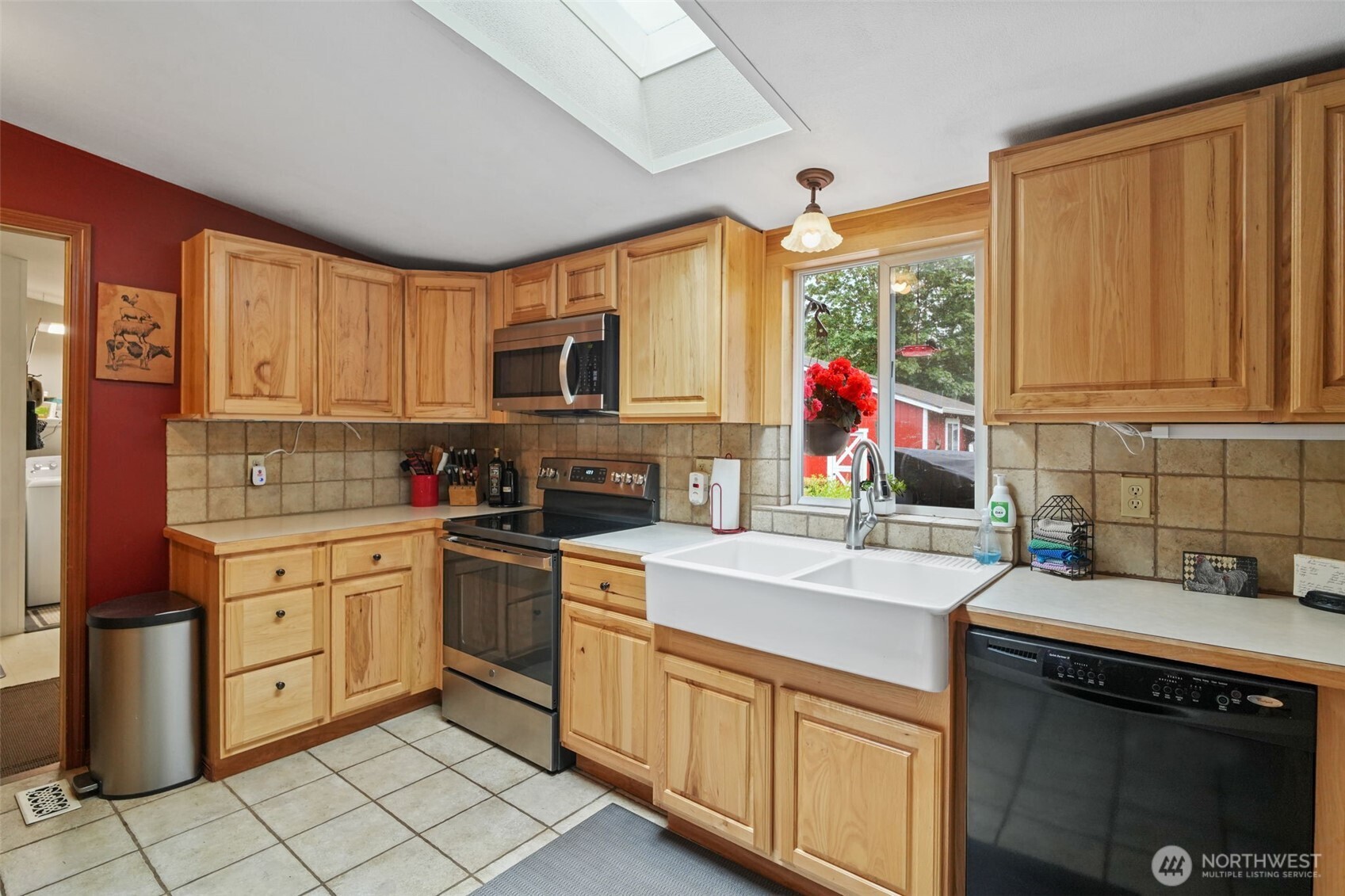 6338 Kirsop Road Southwest Olympia, WA 98512 - Photo 18 of 39 Gallery Image 18