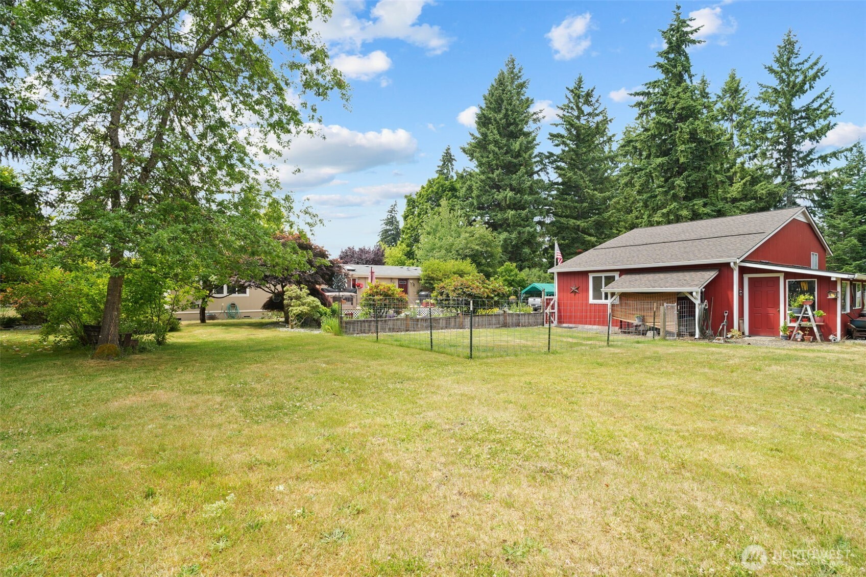 6338 Kirsop Road Southwest Olympia, WA 98512 - Photo 6 of 39 Gallery Image 6