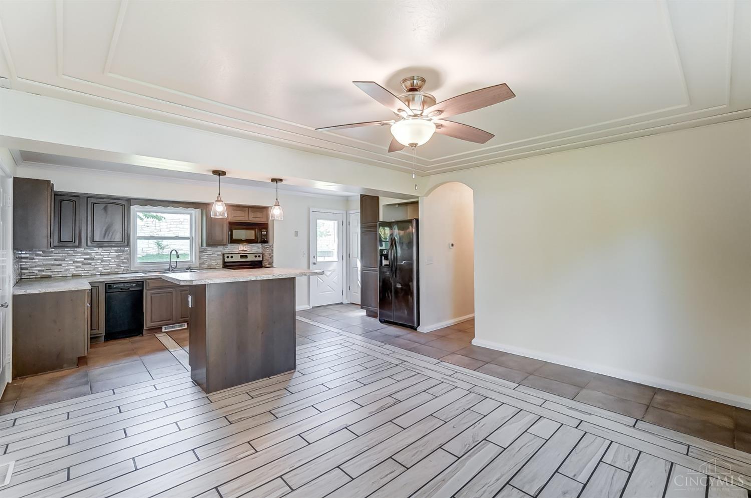 11526 Raphael Place Forest Park, OH 45240 - Photo 7 of 18