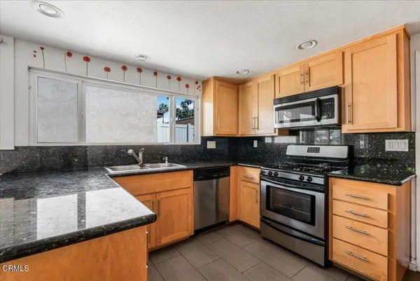 $809,000 | 3530 Isle Way, Oxnard, CA 93035