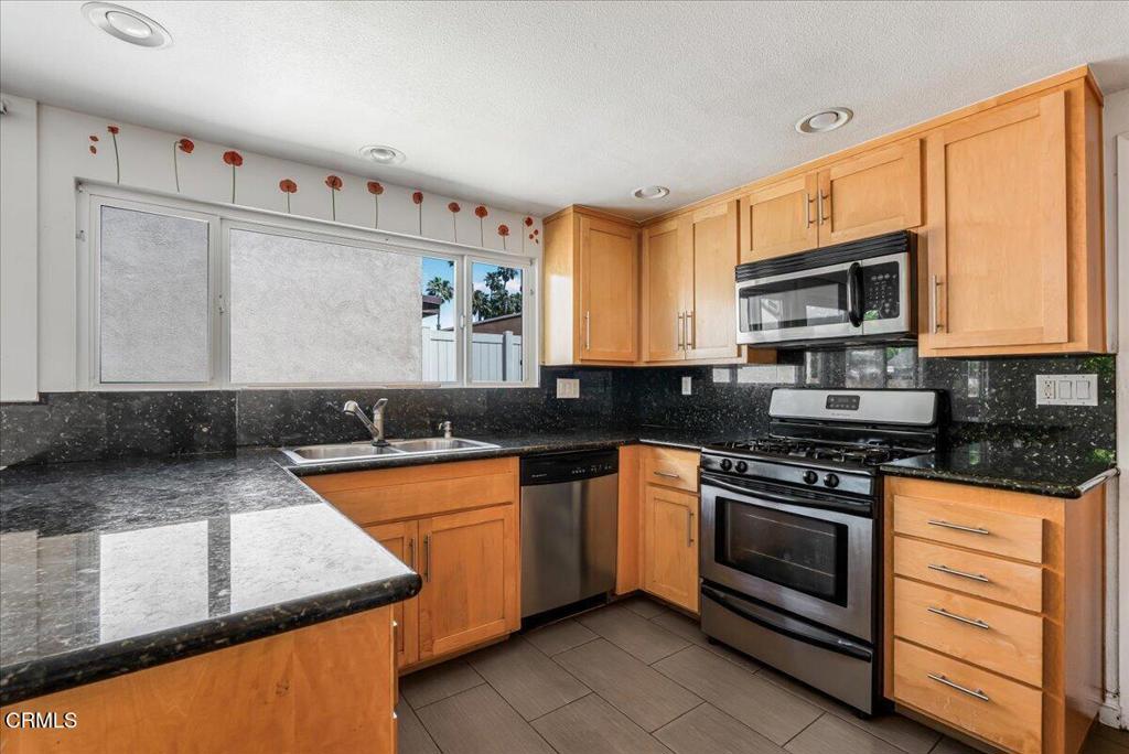 3530 Isle Way Oxnard, CA 93035 - Photo 11 of 46