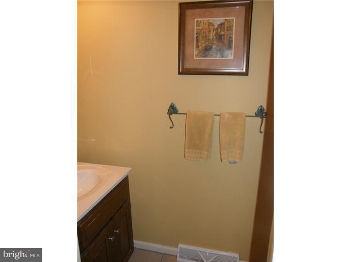 5523 Princeton Road Macungie, PA 18062 - Photo 8 of 25 Gallery Image 8