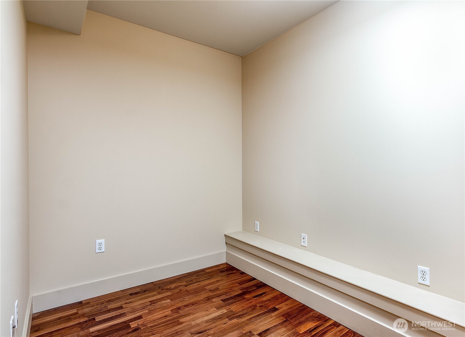 159 Denny Way, Unit 214 Seattle, WA 98109 - Photo 12 of 16