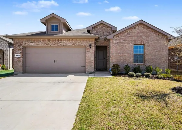 $2,350 | 8460 Big Apple Drive, Fort Worth, TX 76179