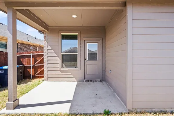 $2,350 | 8460 Big Apple Drive, Fort Worth, TX 76179