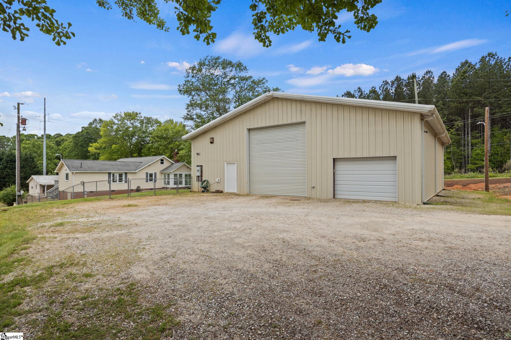3304 Cannon Road Greer, SC 29651 - Photo 4 of 31