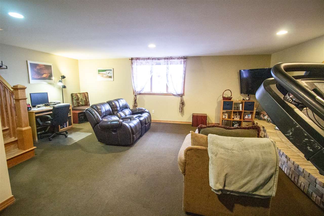 15210 Bueche Road Chesaning, MI 48616 - Photo 35 of 49 50069037-34.JPG