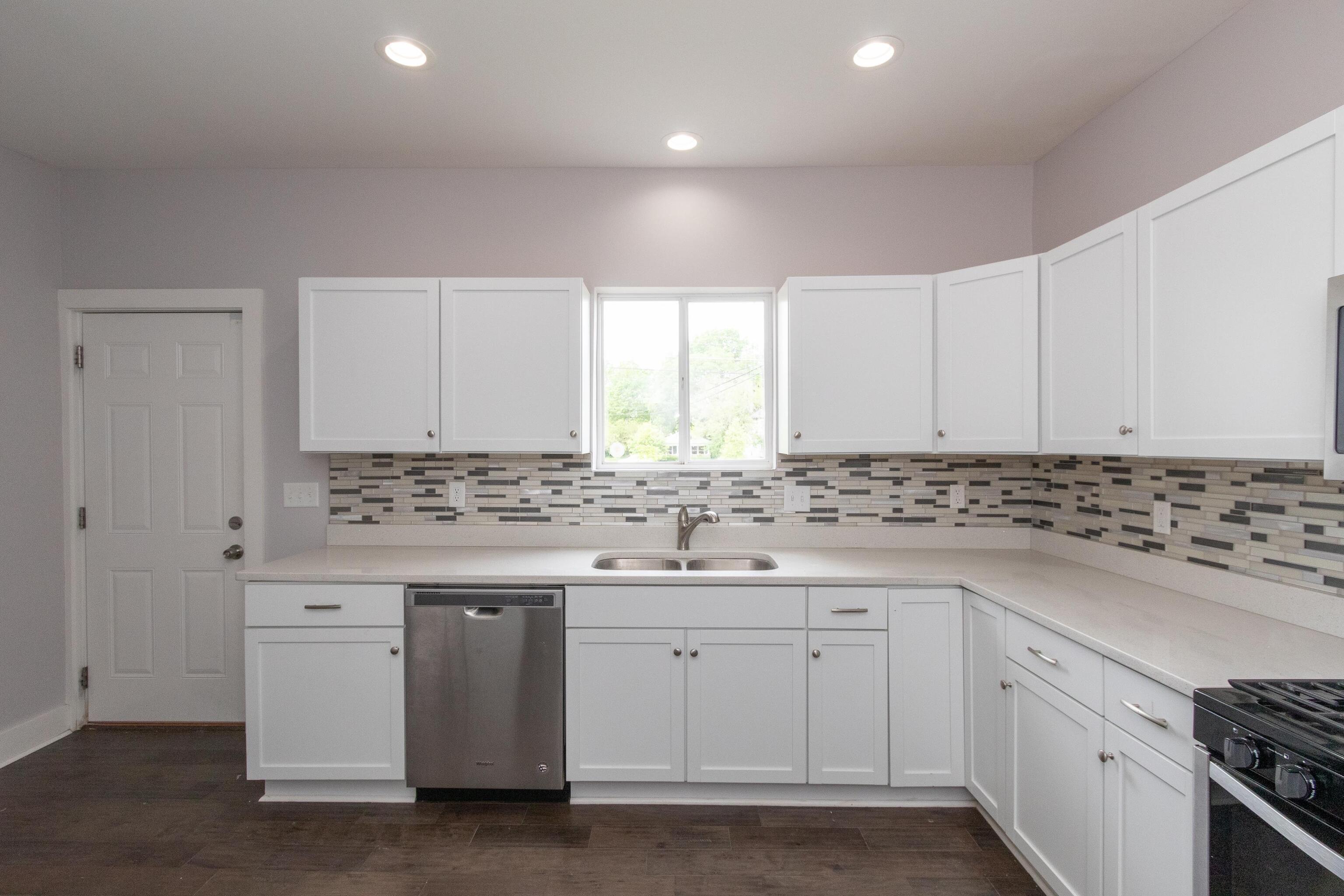 2930 Ruckle Street Indianapolis, IN 46205 - Photo 8 of 20 Gallery Image 8