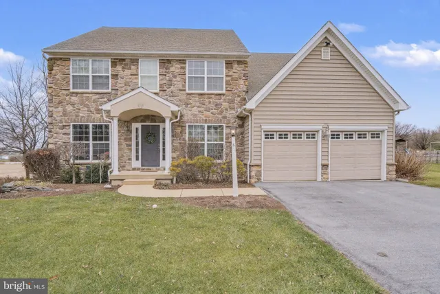 $675,000 | 6 Miriam Court, Strasburg, PA 17579