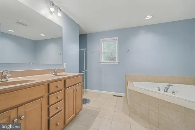 $675,000 | 6 Miriam Court, Strasburg, PA 17579