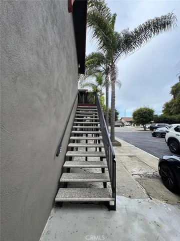a view of entryway and hall