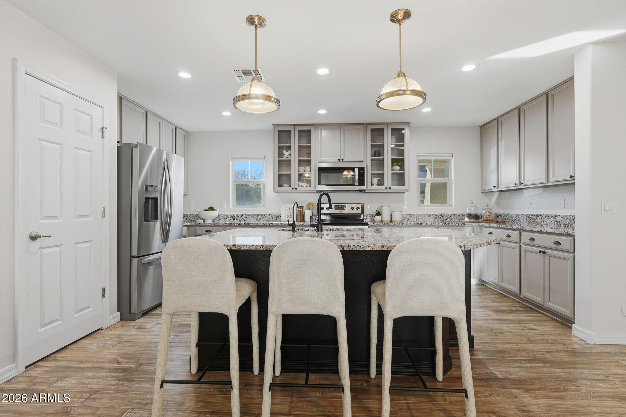 4040 East Ranch Road Gilbert, AZ 85296 - Photo 19 of 57 Large Kitchen Island