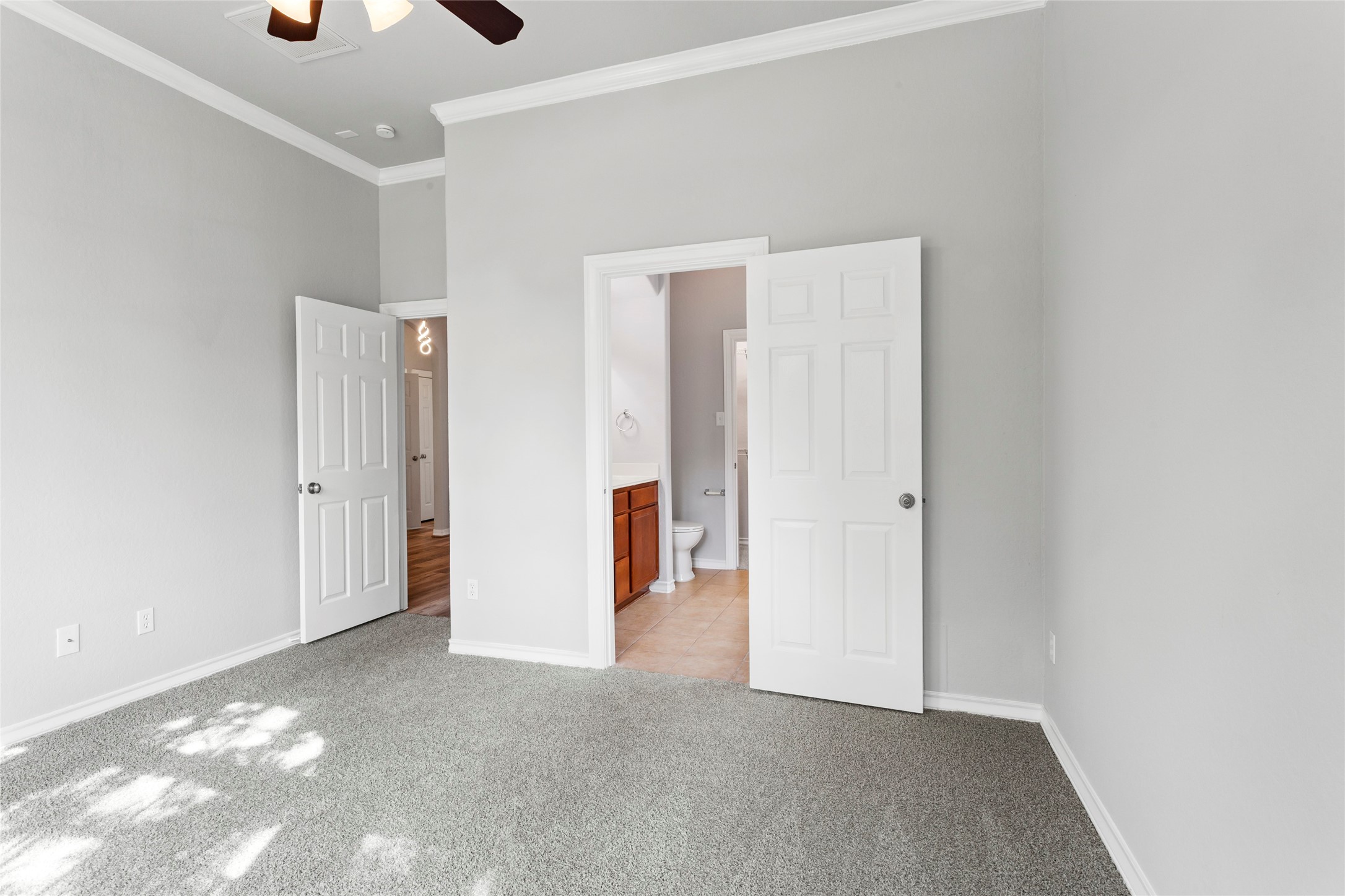 38 West Montfair Boulevard Spring, TX 77382 - Photo 13 of 32