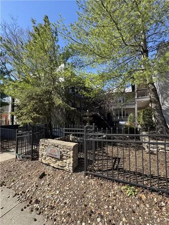 $269,900 | 4500 Jefferson Street, Unit 102, Kansas City, MO 64111