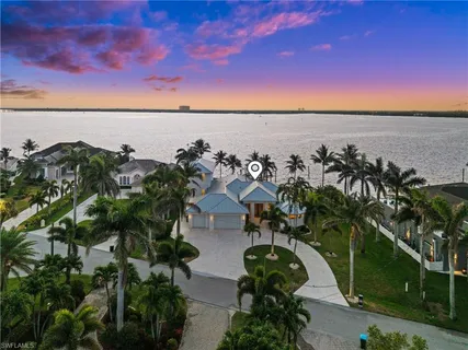 $3,250,000 | 5625 Riverside Drive, Cape Coral, FL 33904