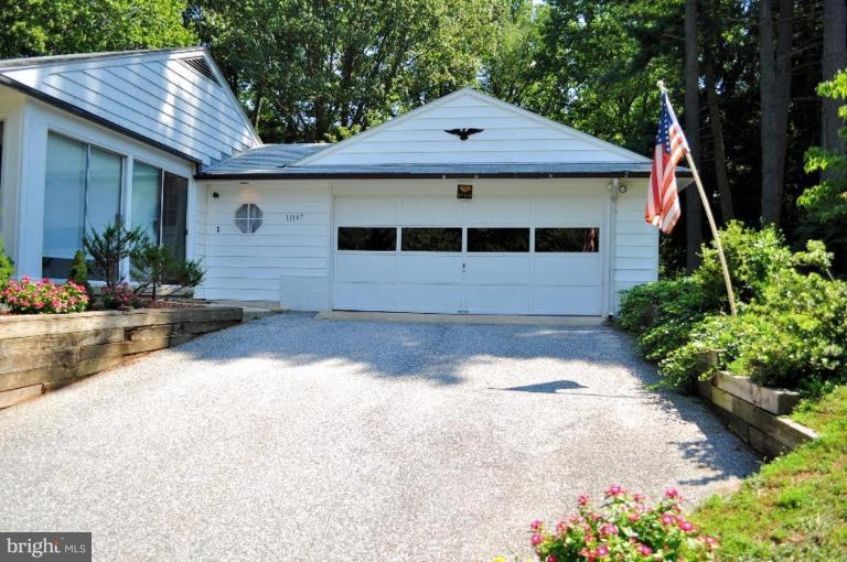 10197 Cabery Road Ellicott City, MD 21042 - Photo 12 of 16 Garage 1