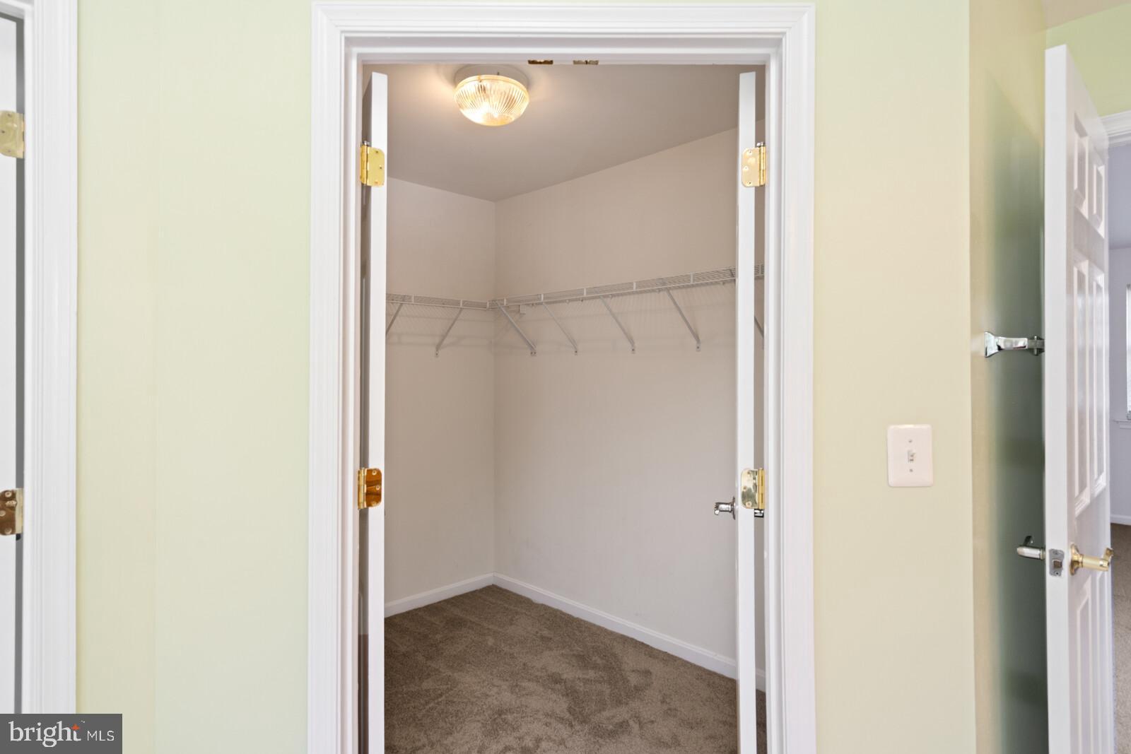 14036 Albert Way Gainesville, VA 20155 - Photo 23 of 40 Walk-in closet