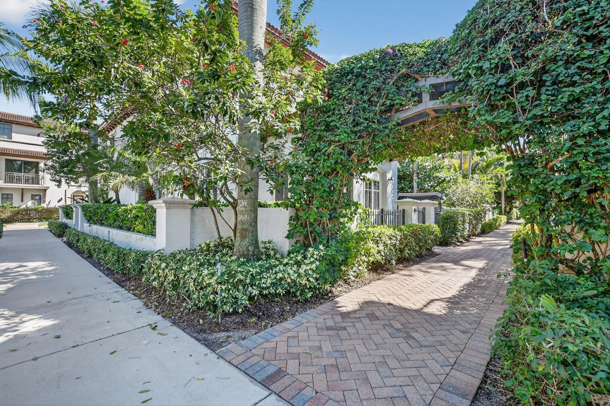 591 Northwest Library Commons Way Boca Raton, FL 33432 - Photo 13 of 76 Photo 13