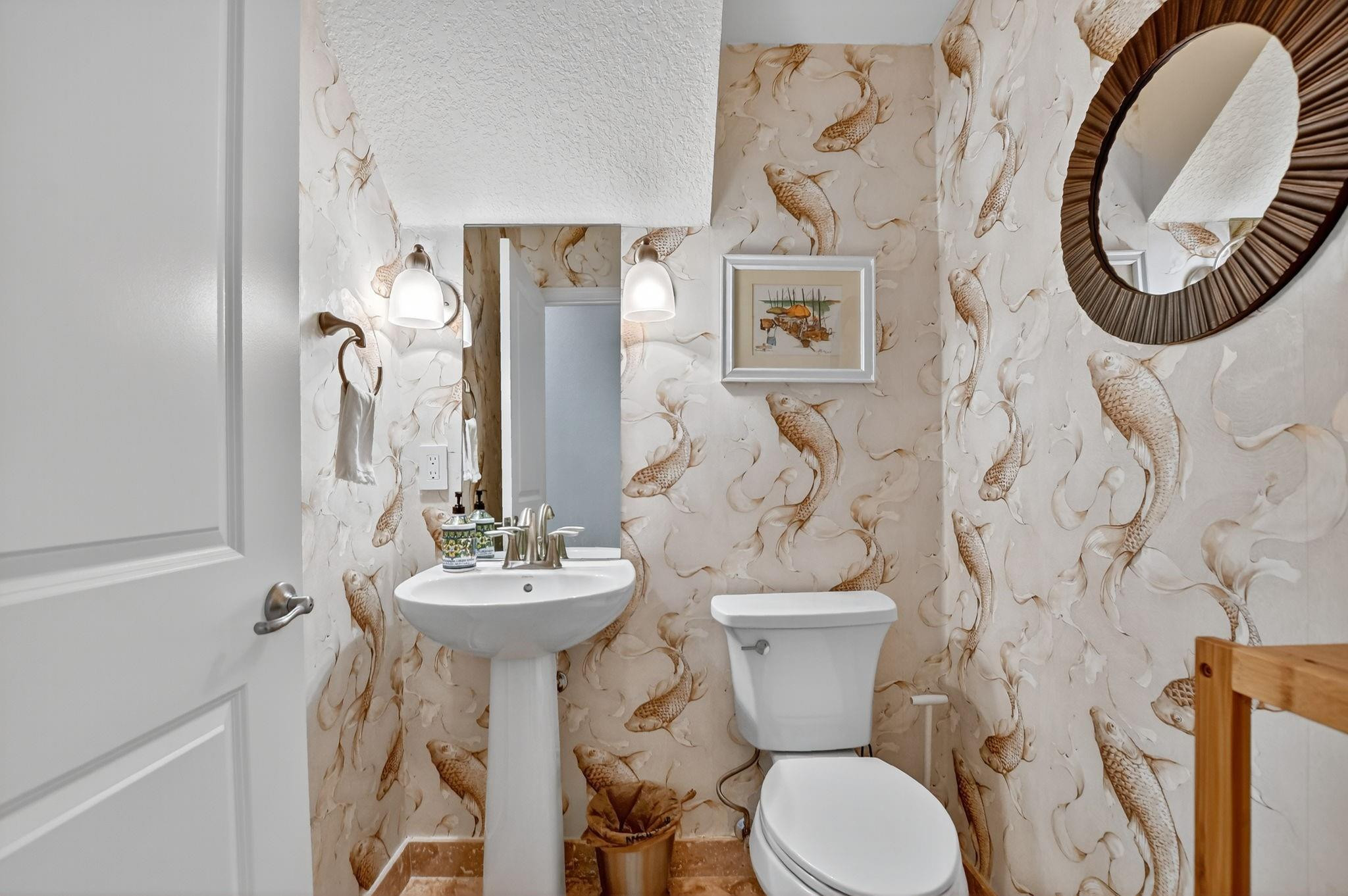 591 Northwest Library Commons Way Boca Raton, FL 33432 - Photo 38 of 76 First floor powder room