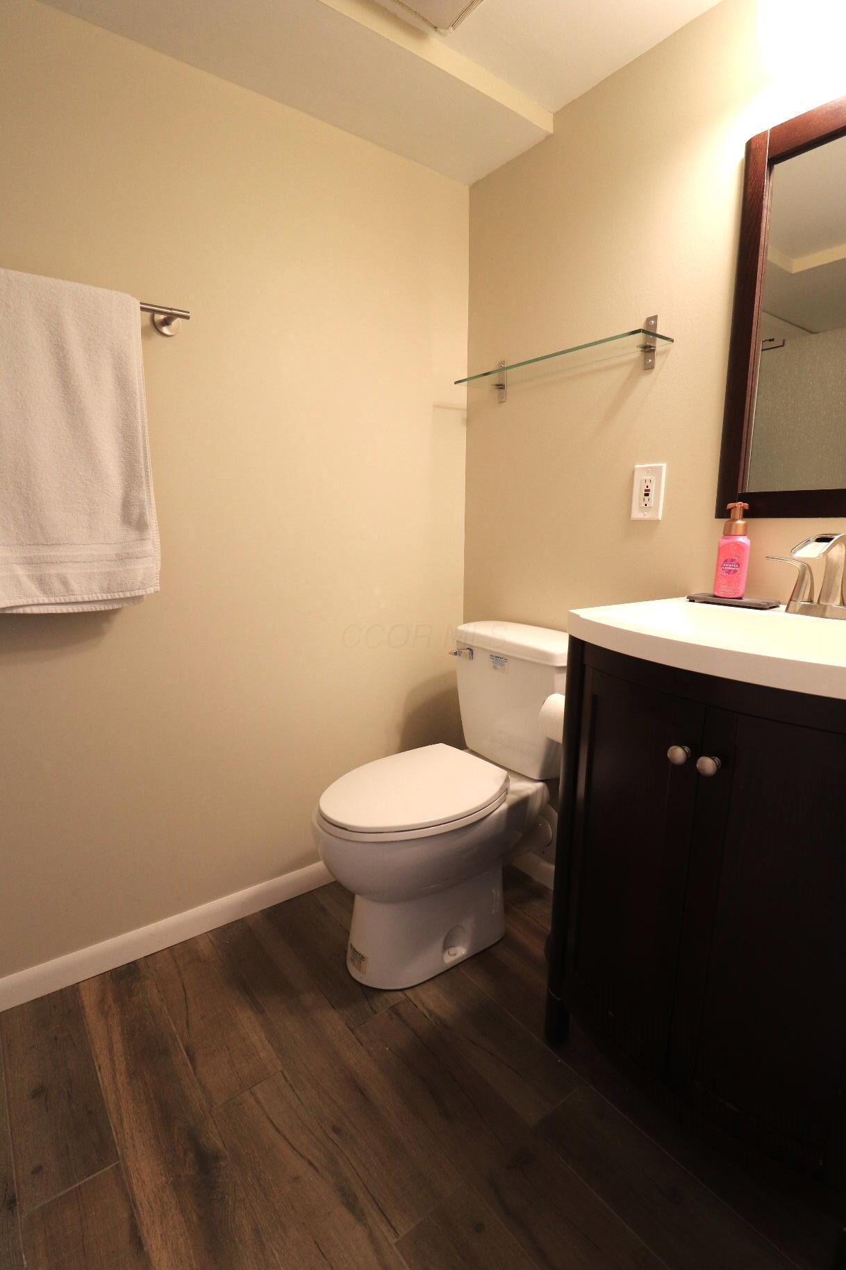 1950 Langham Road Columbus, OH 43221 - Photo 39 of 56 Bathroom in lower level