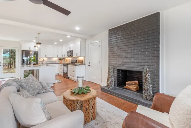 $874,000 | 2210 Garners Creek Road, Dickson, TN 37055