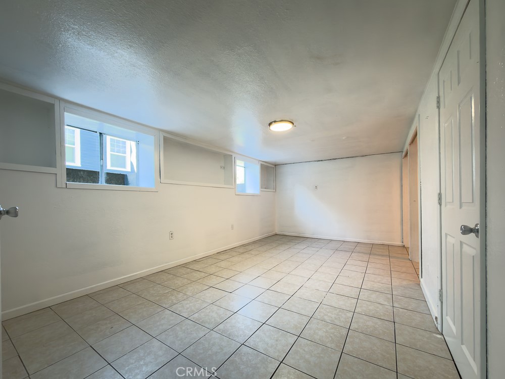 243 West 3rd Avenue Chico, CA 95926 - Photo 27 of 41 a view of an empty room and window