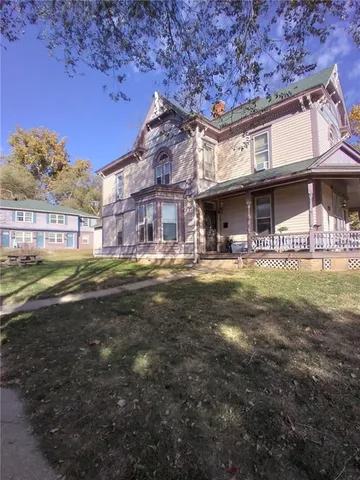 $899,500 | 416 East Franklin Street, Liberty, MO 64068