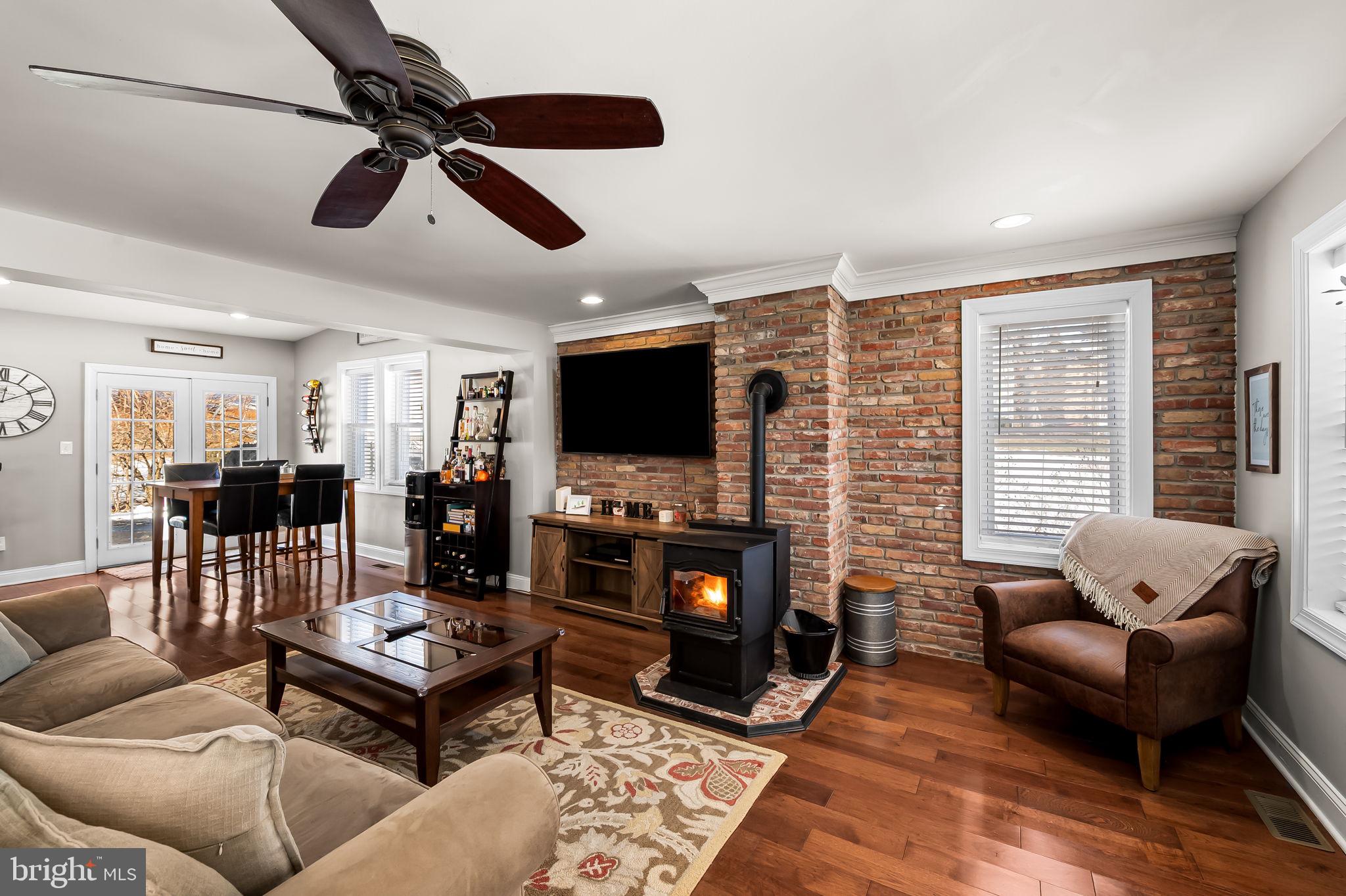 16546 Trenton Road Upperco, MD 21155 - Photo 3 of 30 Cozy pellet stove