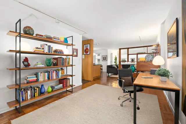 $1,995,000 | 70 East 10th Street, Unit 11L | Greenwich Village