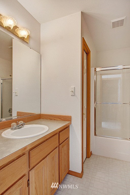 1007 North 31st Street Renton, WA 98056 - Photo 11 of 13