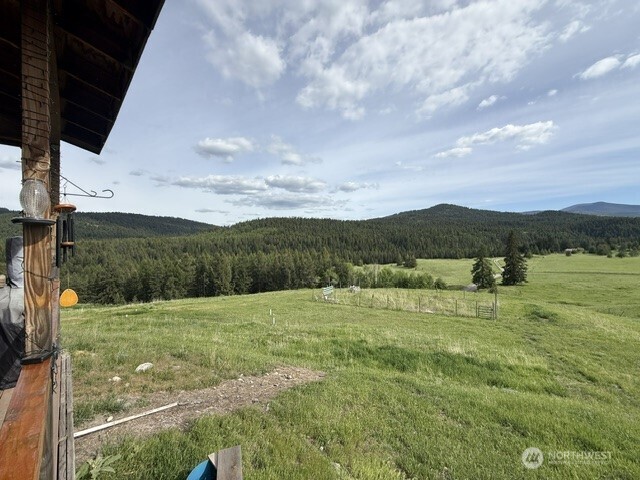 106 Bartroff Road Oroville, WA 98844 - Photo 6 of 38