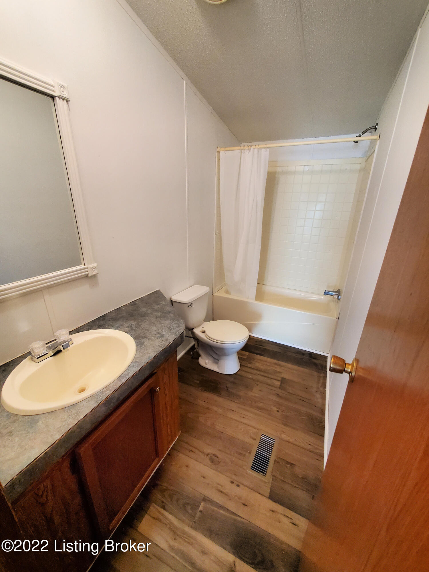 315 Robert Lee Road Raywick, KY 40060 - Photo 8 of 12 Bathroom