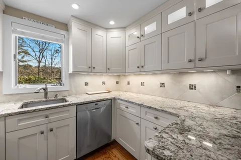 $895,000 | 381 Great Oak Road, Unit 9, Mashpee, MA 02649