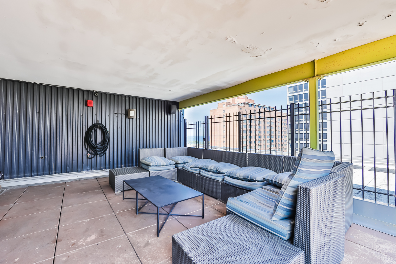 3033 North Sheridan Road, Unit 1010 Chicago, IL 60657 - Photo 15 of 17