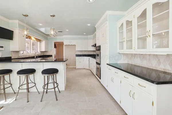 $745,000 | 19 Southridge Drive, Canyon, TX 79015