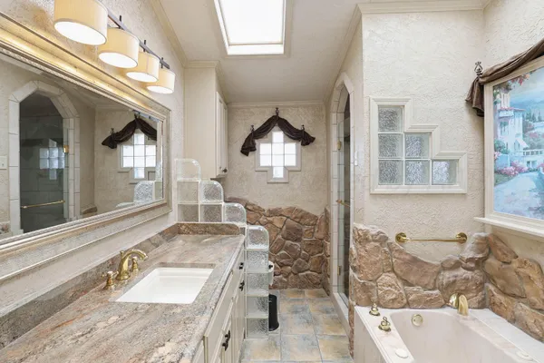 $745,000 | 19 Southridge Drive, Canyon, TX 79015
