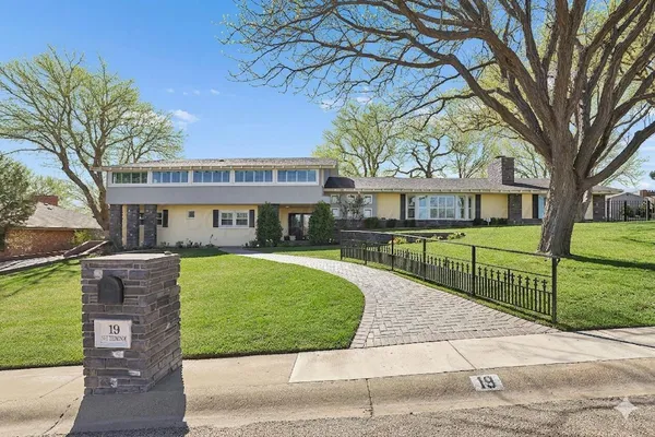 $745,000 | 19 Southridge Drive, Canyon, TX 79015