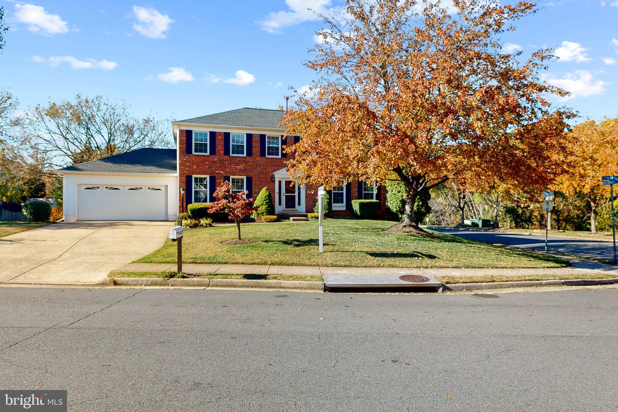 1927 East Beech Road Sterling, VA 20164 - Photo 3 of 40 Gallery Image 3