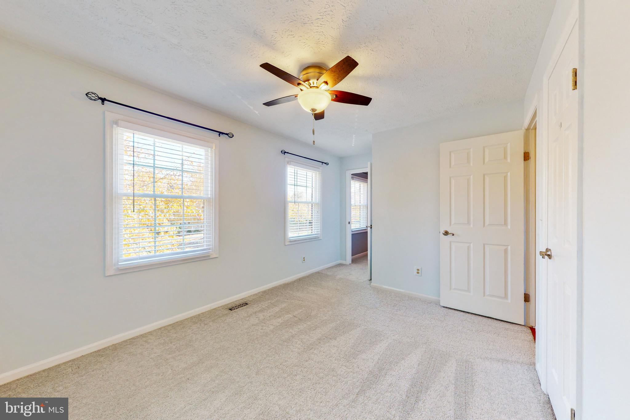 1927 East Beech Road Sterling, VA 20164 - Photo 24 of 40 Gallery Image 24