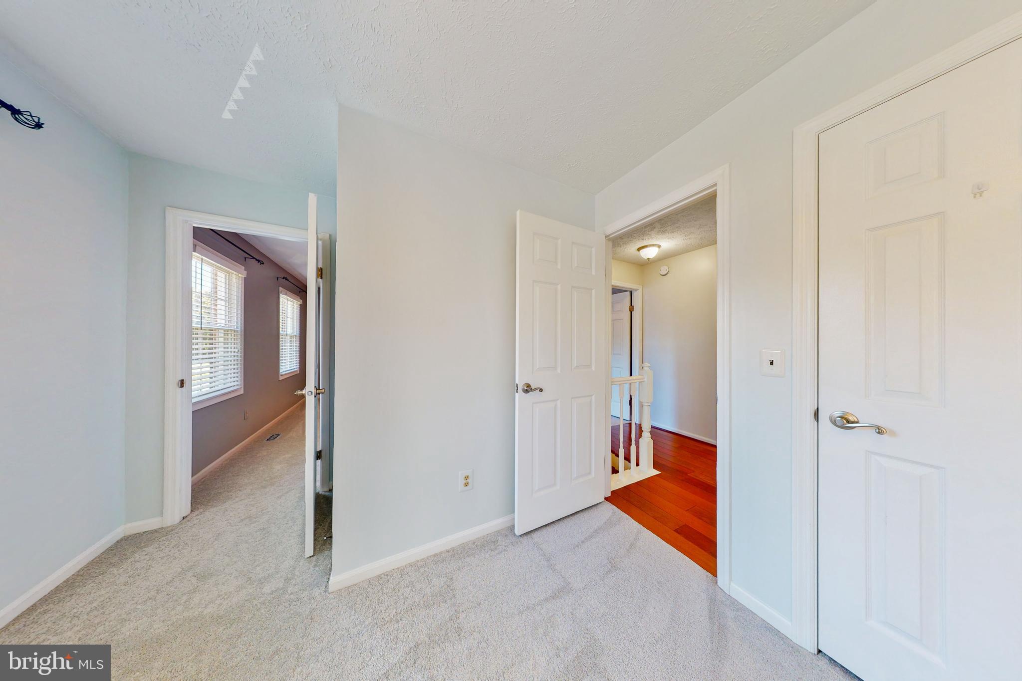 1927 East Beech Road Sterling, VA 20164 - Photo 25 of 40 Gallery Image 25