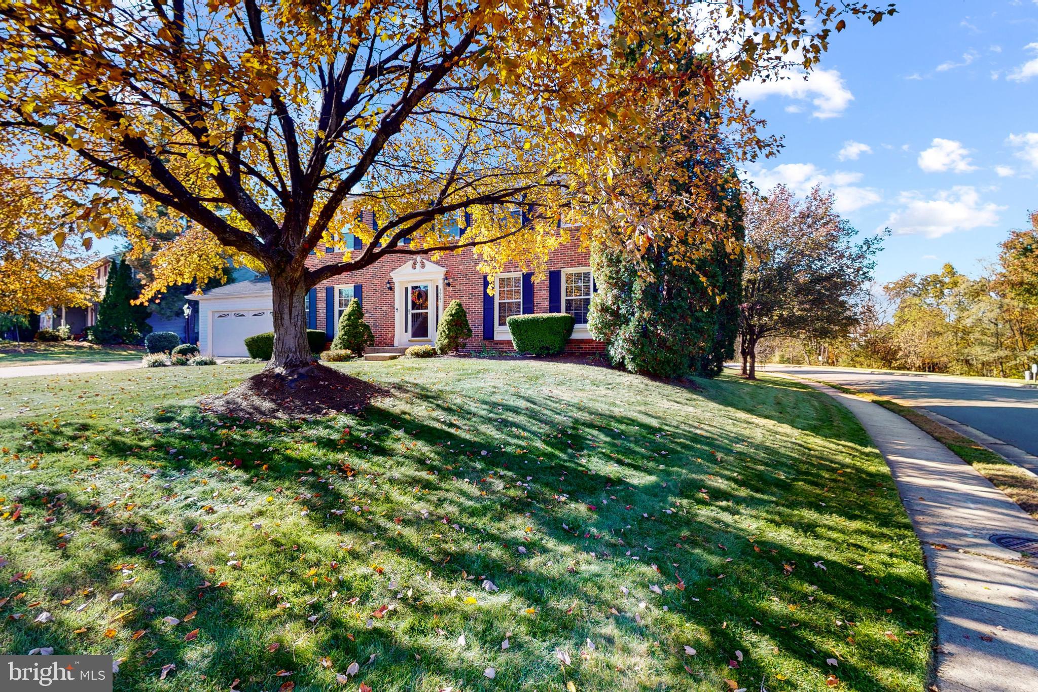 1927 East Beech Road Sterling, VA 20164 - Photo 4 of 40 Gallery Image 4