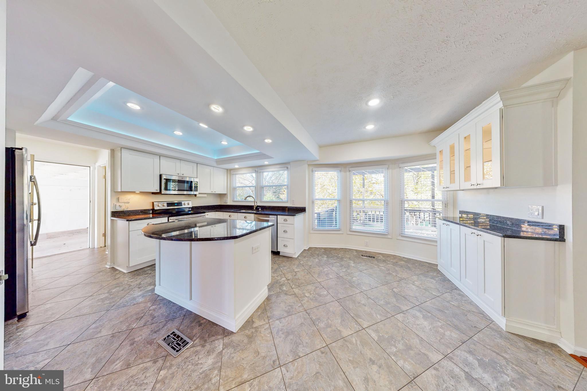 1927 East Beech Road Sterling, VA 20164 - Photo 10 of 40 Gallery Image 10