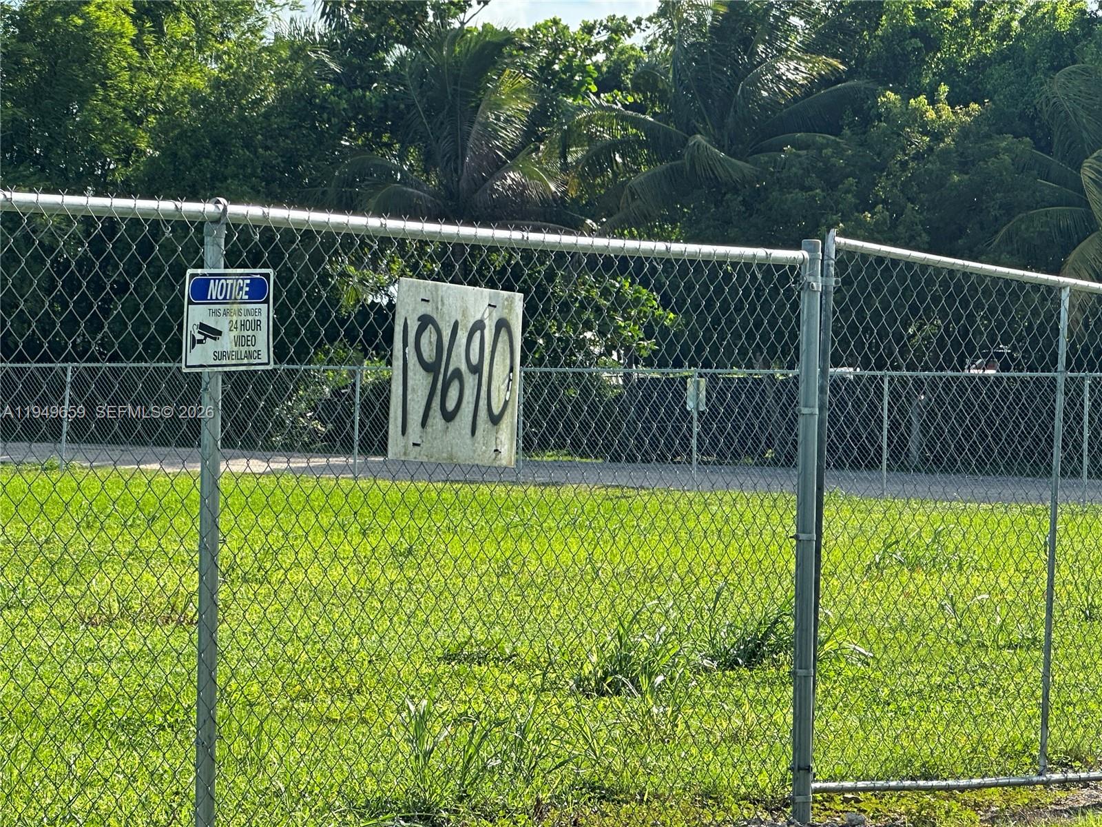 19690 Southwest 206th Street Miami, FL 33187 - Photo 3 of 24